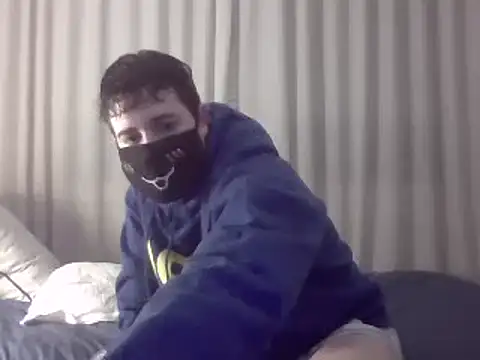 Snapshot of Your_femboy24 chatting on December 2024 09:39:02 PM Your femboy24 online show from December 2024 09:39:02 PM