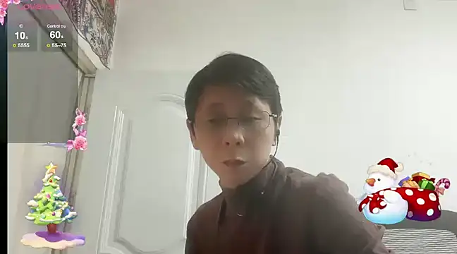 Snapshot of TGH521 chatting on December 2024 02:03:02 AM TGH521 online show from December 2024 02:03:02 AM