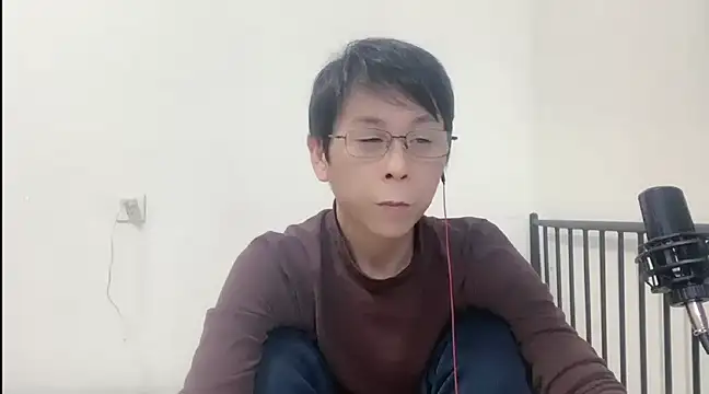 Snapshot of TGH521 chatting on December 2024 02:31:02 PM TGH521 online show from December 2024 02:31:02 PM