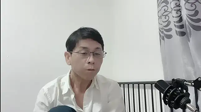 Snapshot of TGH521 chatting on January 2025 02:45:02 AM TGH521 online show from January 2025 02:45:02 AM