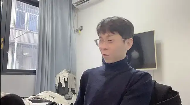 Snapshot of TGH521 chatting on January 2025 04:23:02 AM TGH521 online show from January 2025 04:23:02 AM