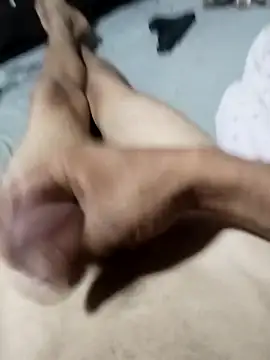 uelytom online show from April 2026 06:27:01 AM