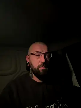 Snapshot of _Haptic_ chatting on November 2025 02:54:01 AM Haptic online show from November 2025 02:54:01 AM