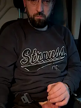 Snapshot of _Haptic_ chatting on December 2025 06:44:01 AM Haptic online show from December 2025 06:44:01 AM