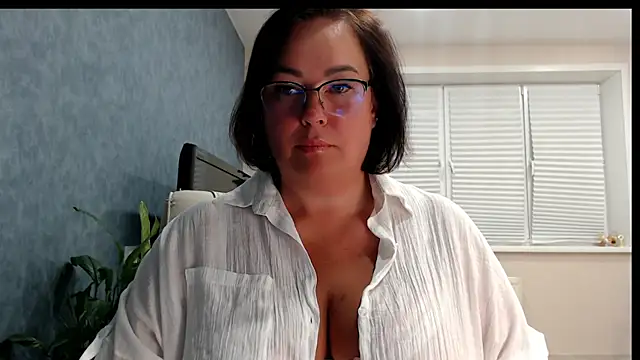 Nora Star online show from February 2026 07:21:02 PM