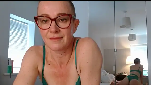 ELEGANT-ARIA36 online show from February 2025 02:57:02 PM