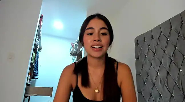 AriaMontgomery online show from December 2024 11:26:02 PM