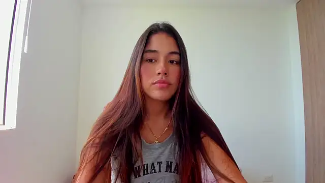 AriaMontgomery online show from October 2025 04:19:01 PM