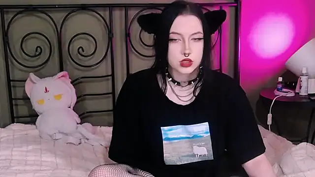 Snapshot of BlackyTea chatting on October 2025 10:12:02 PM BlackyTea online show from October 2025 10:12:02 PM
