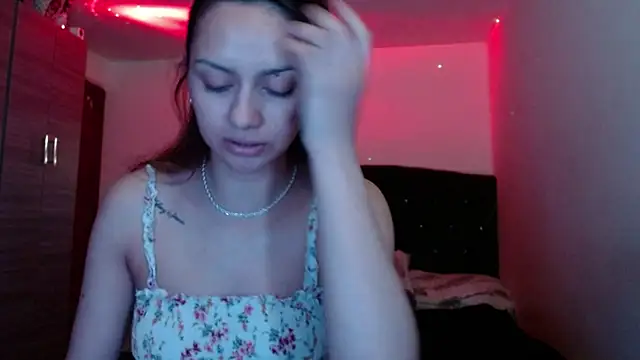 holy juli online show from June 2026 03:29:02 AM