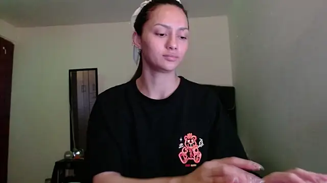 holy juli online show from July 2026 04:03:01 AM