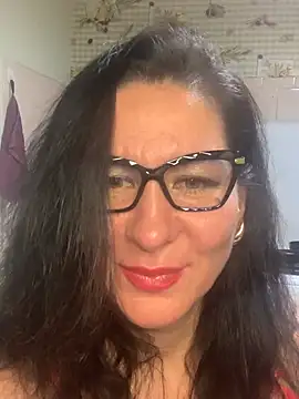 Snapshot of Tina_Moretti chatting on March 2025 12:28:02 AM Tina Moretti online show from March 2025 12:28:02 AM