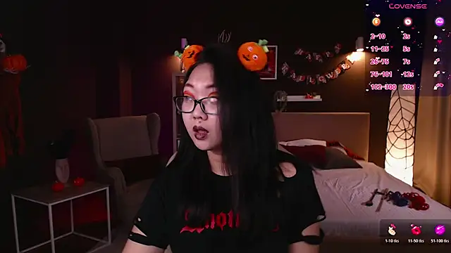 Marine Vact online show from October 2025 02:12:01 PM