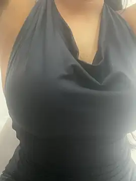 luara1988 online show from April 2026 04:26:01 PM