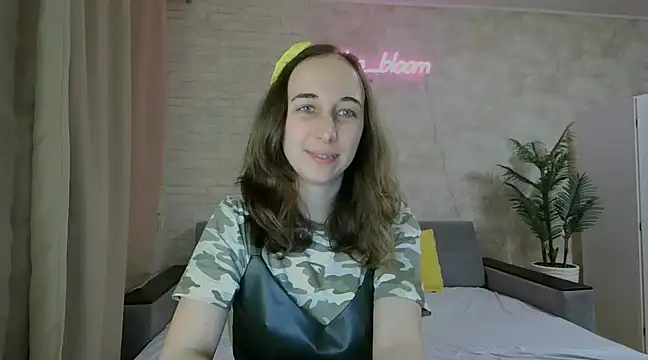 Anika bloom online show from January 2025 08:12:01 PM
