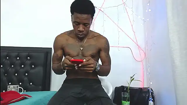 Damian hart 24CM online show from April 2026 02:04:01 AM