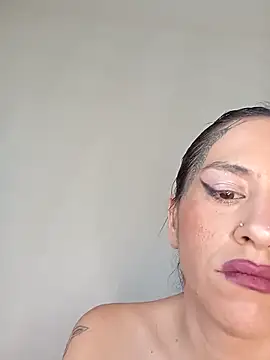 LaCristinatrans online show from December 2025 09:11:01 PM