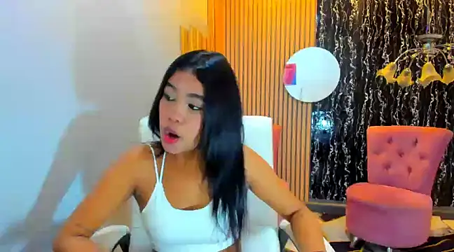 skinny cloe online show from December 2024 12:24:01 AM