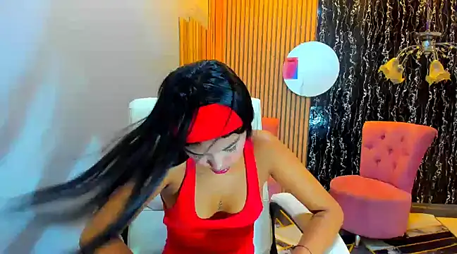 skinny cloe online show from December 2024 12:08:02 AM