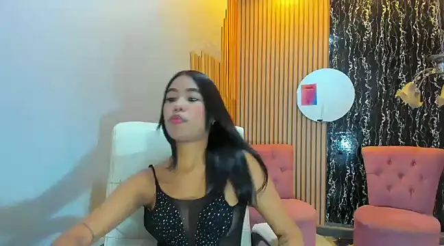 skinny cloe online show from December 2024 12:40:02 AM