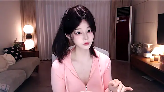 sweateanv  online show from March 2026 06:06:02 AM