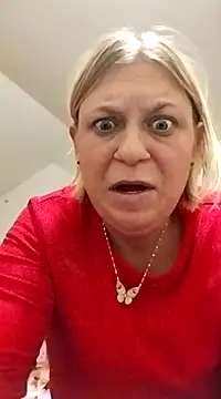 Snapshot of Playmate86 chatting on December 2024 08:37:02 AM Playmate86 online show from December 2024 08:37:02 AM