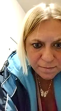 Snapshot of Playmate86 chatting on December 2024 08:09:01 AM Playmate86 online show from December 2024 08:09:01 AM