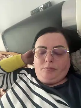 Amandamuller1982 online show from February 2025 01:38:01 PM