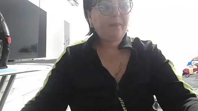 Amandamuller1982 online show from November 2025 02:11:02 AM