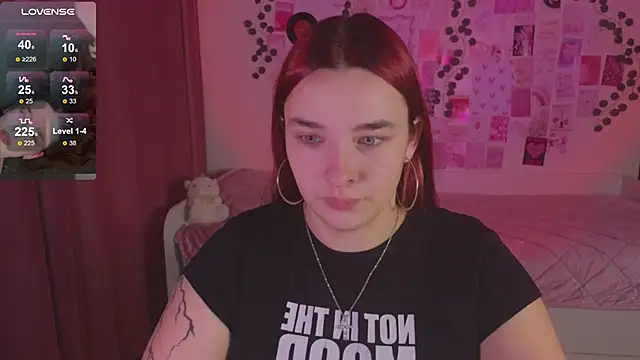 CookyDaisy online show from October 2025 10:10:01 PM