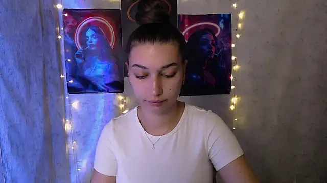 KarolinaRosse  online show from December 2025 06:33:02 AM