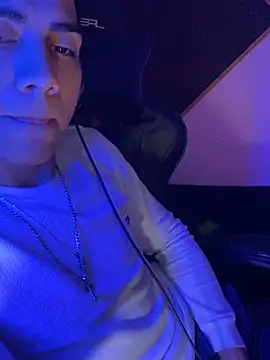 SkinnyHot444 online show from December 2024 02:30:02 PM