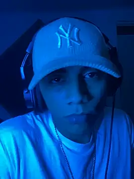 SkinnyHot444 online show from January 2025 01:51:02 PM