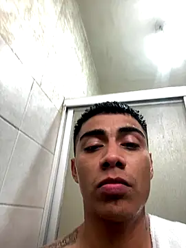 SkinnyHot444 online show from October 2025 10:52:01 PM