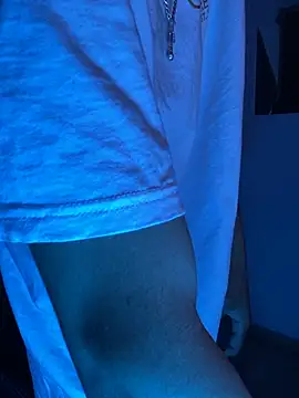 SkinnyHot444 online show from February 2026 01:51:01 PM