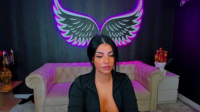 anemarieejolie online show from October 2025 05:56:01 PM