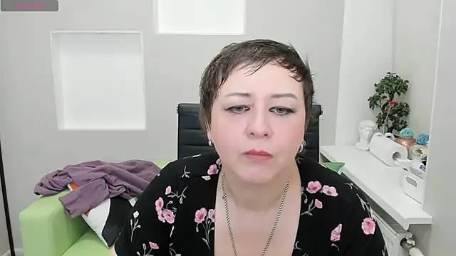 Dolorys online show from December 2024 05:29:02 AM