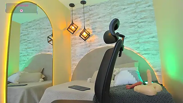 Aron Bolt online show from March 2026 05:38:01 PM