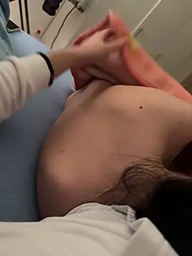 jessieandjames29 online show from January 2025 06:43:02 PM