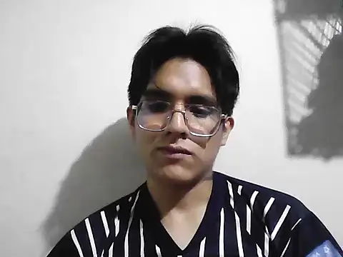 Snapshot of HardDick2 chatting on March 2026 06:30:01 AM HardDick2 online show from March 2026 06:30:01 AM