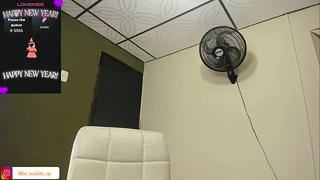 Mia scarlet69 online show from February 2026 12:32:02 PM