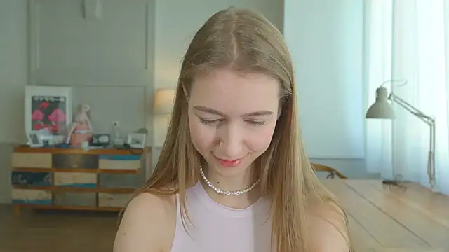 solar bella online show from February 2025 11:01:02 AM