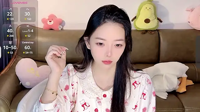 Snapshot of Yilin1999 chatting on January 2025 02:14:01 AM Yilin1999 online show from January 2025 02:14:01 AM