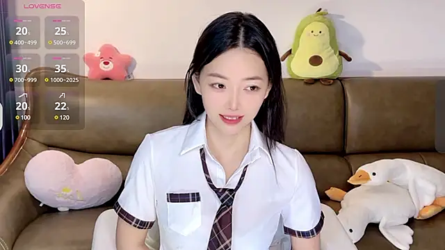 Snapshot of Yilin1999 chatting on February 2025 10:04:02 PM Yilin1999 online show from February 2025 10:04:02 PM
