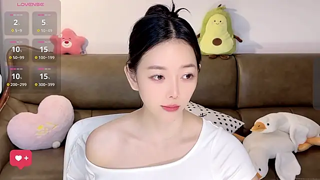 Snapshot of Yilin1999 chatting on February 2025 12:47:02 AM Yilin1999 online show from February 2025 12:47:02 AM
