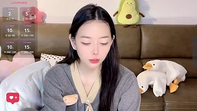 Snapshot of Yilin1999 chatting on March 2025 02:04:02 AM Yilin1999 online show from March 2025 02:04:02 AM