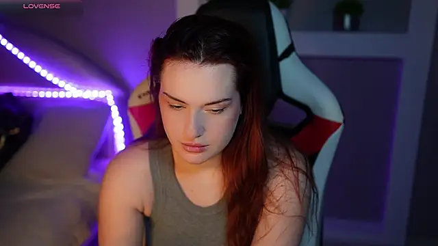 LisaElfy online show from February 2026 03:18:02 PM