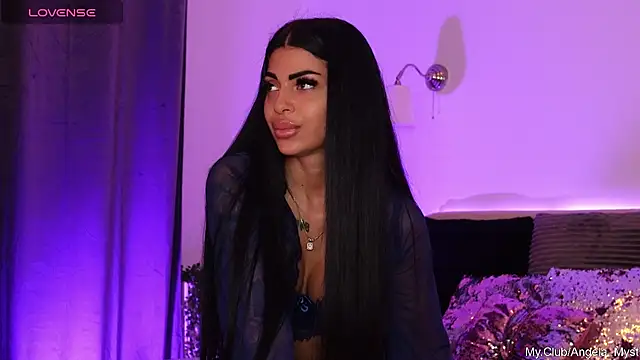 Angela Myst online show from December 2025 01:07:01 PM