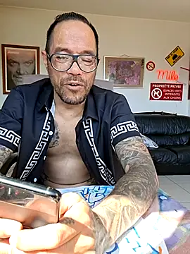 mileflav0r online show from May 2026 09:05:01 AM