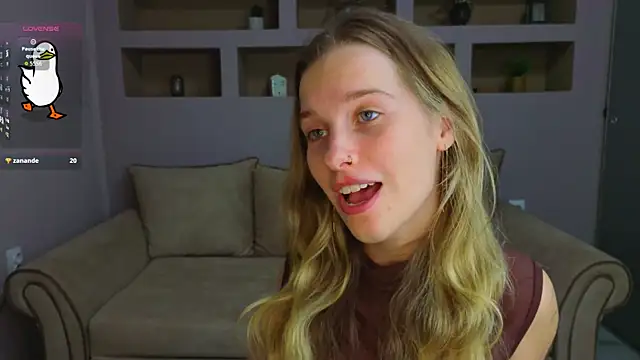 LinaCristonsen online show from September 2025 06:02:02 PM